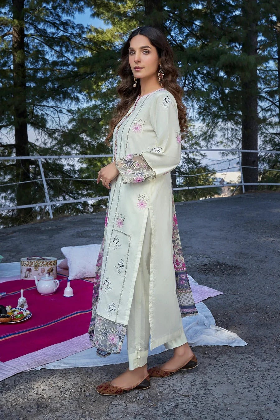 3PC Embroidered Unstitched Lawn Suit KCE-3170 – Khas Stores