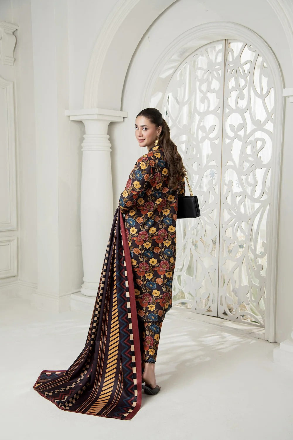 Ember Rose Unstitched Collection – Meerak